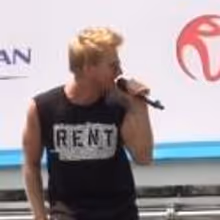 TV: RENT's Anthony Federov, Sean Michael Murray & Emma Hunton Perform at Broadway in…