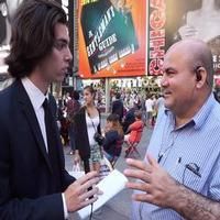 STAGE TUBE: Matthew Rodin Takes to TKTS in Times Square for Awaresies Predictions