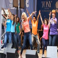 TV: MAMMA MIA! Cast Discos into Shubert Alley! Video