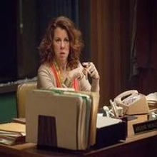 VIDEO: Sneak Peek - Hope Davis Guest Stars on Tonight's WAYWARD PINES