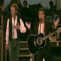 VIDEO: Sneak Peek - PBS Airs Iconic SIMON & GARFUNKEL Central Park Concert Tonight