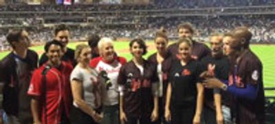 TV: KINKY BOOTS Cast Sings 'God Bless America' at Mets Game!