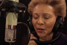 STAGE TUBE: Leslie Uggams Performs New Curtis McKonly Song 'Wishing You a Happy New Year'