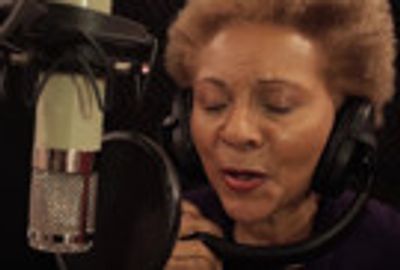 STAGE TUBE: Leslie Uggams Performs New Curtis McKonly Song 'Wishing You a Happy New Year'