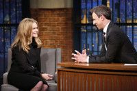 VIDEO: Jennifer Jason Leigh Talks 'Hateful Eight' & More on LATE NIGHT