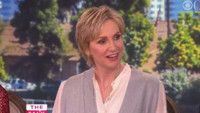 VIDEO: Jane Lynch Chats Hosting 2016 ‘People’s Choice Awards’ on THE TALK