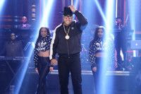 VIDEO: Flo Rida Performs 'My House' on TONIGHT SHOW
