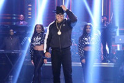 VIDEO: Flo Rida Performs 'My House' on TONIGHT SHOW