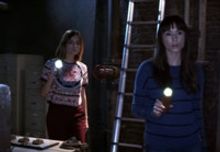 VIDEO: Sneak Peek - 'Where Somebody Waits for Me' Episode of PRETTY LITTLE LIARS