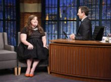 VIDEO: Aidy Bryant Reveals Larry David Was One of Her All-Time Favorite SNL Hosts