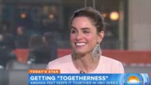 VIDEO: Amanda Peet Shares: It’s ‘Ridiculous’ If Jon Snow Is Really Dead