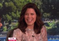 VIDEO: Neve Campbell Chats ‘House of Cards’ & Kevin Spacey on THE TALK