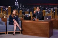 VIDEO: Amy Adams Shows Off Vocal Chops on TONIGHT's 'Box of Microphones' Video