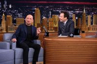 VIDEO: JUNGLE BOOK's Ben Kingsley Demonstrates Panter-Like CGI Movements on 'Tonight'