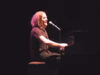 TV: Tim Minchin Performs 'Quiet' from MATILDA in Toronto Video