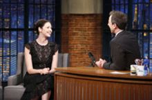 VIDEO: Caitriona Balfe Talks Passionate 'Outlander's Fans on LATE NIGHT