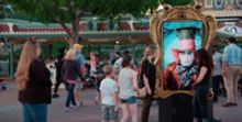 VIDEO: 'THROUGH THE LOOKING GLASS' Johnny Depp Surprises Unsuspecting Fans at…