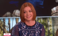 VIDEO: Alyson Hannigan Recalls ‘Roseanne’ Appearance: ‘I Thought Sara Gilbert Was…