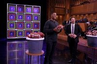 VIDEO: Michael Strahan Takes Aim in Game of 'Facebreakers' on TONIGHT SHOW