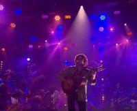VIDEO: Lewis Del Mar Performs 'Loud(y)' on LATE LATE SHOW Video