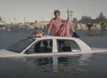 VIDEO: MTV Opens Its Vault to Celebrate 2016 MTV VMA's