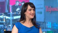 VIDEO: 'Mrs. Doubtfire' Child Star Mara Wilson Talks Robin Williams, New Book & More