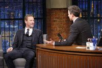 VIDEO: Aaron Eckhart Talks New Biopic 'Bleed for This' on LATE NIGHT