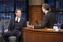 VIDEO: Aaron Eckhart Talks New Biopic 'Bleed for This' on LATE NIGHT