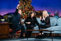 VIDEO: Lily Tomlin & Alison Sudol Trade Restaurant Tales on LATE LATE SHOW Video