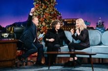 VIDEO: Lily Tomlin & Alison Sudol Trade Restaurant Tales on LATE LATE SHOW