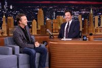 VIDEO: Edward Norton Talks New Film 'Collateral Beauty' on TONIGHT