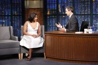 VIDEO: Mindy Kaling Says She Was Invisible to Paparazzi on Ocean's Eight Set Video