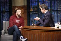 VIDEO: Jason Sudeikis Never Asked Co-Star Maisie Williams for Game of Thrones…