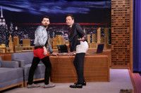 VIDEO: Joe Jonas Teaches Jimmy How to Model Underwear on TONIGHT