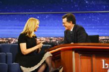 VIDEO: Lisa Kudrow Spills The Beans On Courteney Cox's Genealogy Test
