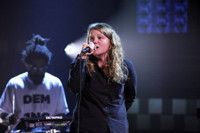 VIDEO: Kate Tempest Performs 'Europe Is Lost' on TONIGHT SHOW