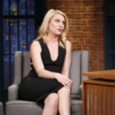 VIDEO: Claire Danes Credits Co-Star Mandy Patinkin for Bringing DRY POWDER to Her Attention