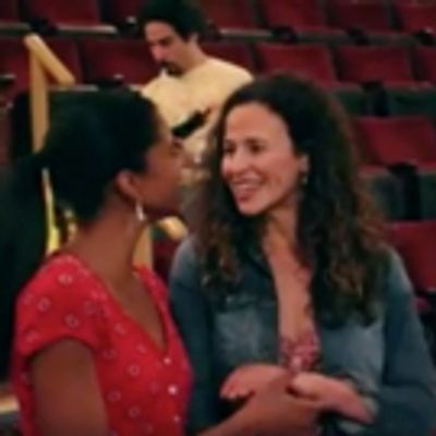 STAGE TUBE: Watch Renee Elise Goldsberry Welcome Mandy Gonzalez Back to the Richard Rodgers Theatre!