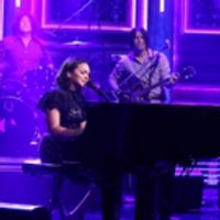 VIDEO: Norah Jones Performs New Song 'Flipside' on TONIGHT Video