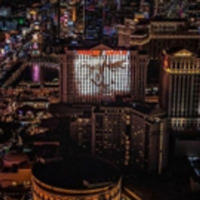WAR FOR THE PLANET OF THE APES Image Looms Over Caesars Palace, Las Vegas