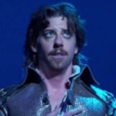 VIDEO: Celebrate World Poetry Day With SOMETHING ROTTEN!'s Rock Star Bard, Christian Borle