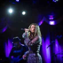 Idina Menzel & Jamie Foxx to Perform at 30th Annual Carousel of Hope Ball