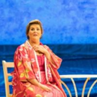BWW Review: SHIRLEY VALENTINE, New Alexandra Theatre Photo