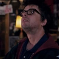 VIDEO: First Look - Billie Joe Armstrong in New Comedy ORDINARY WORLD Video