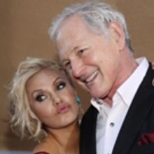 Photo Coverage: On the Opening Night Red Carpet for GROUNDHOG DAY!