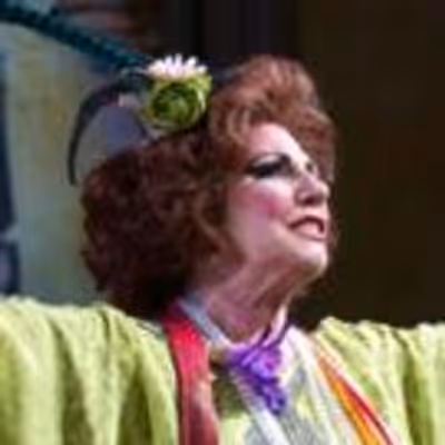 BWW Reviews: MADWOMAN OF CHAILLOT Saves the World in Style at Avant Bard