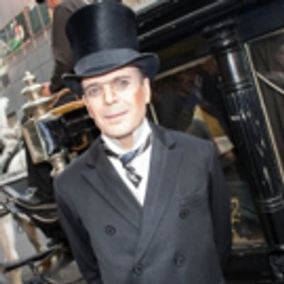Photo Flash: Jefferson Mays Marks 6,000th Death in 'GENTLEMAN'S GUIDE' with Funeral Procession