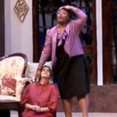 BWW Review: THE CURIOUS SAVAGE Almost Kills It