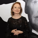 PRESENT LAUGHTER's Kate Burton Signs on for 'SONNET SLAM' in Central Park