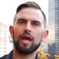 STAGE TUBE: Daniel Reichard Talks Brand New Album, 'Under the Mistletoe' Video